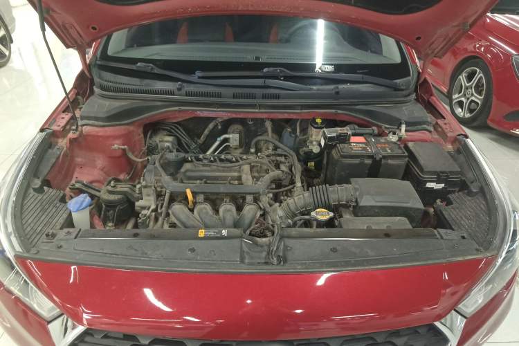 Used Hyundai Verna RV 2017 1.4L Automatic Cool Edition GLS China VI Standard Engine Bay