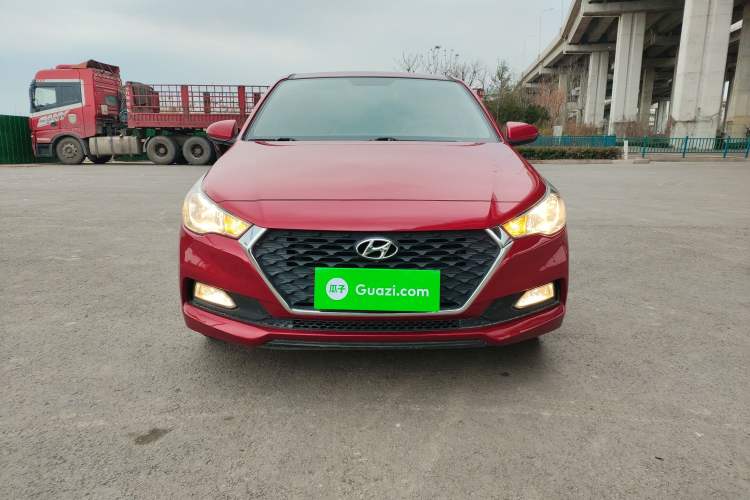 Used Hyundai Verna RV 2017 1.4L Automatic Cool Edition GLS China VI Standard Exterior 1