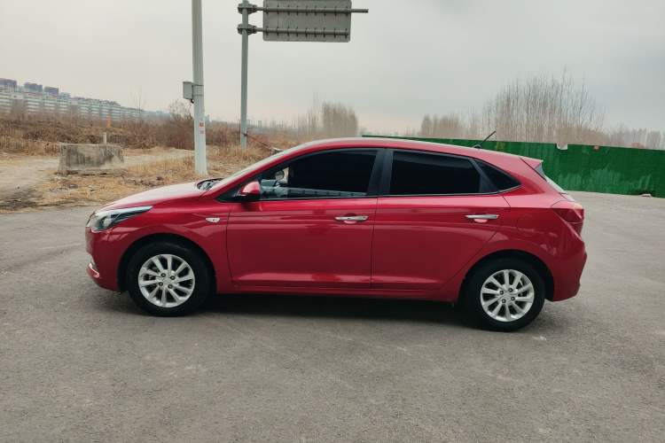Used Hyundai Verna RV 2017 1.4L Automatic Cool Edition GLS China VI Standard Exterior 3