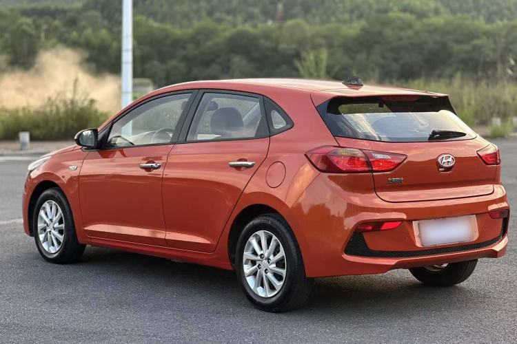 Used Hyundai Verna RV 2017 1.4L Automatic Sport Version National Emission Standard V Exterior 3