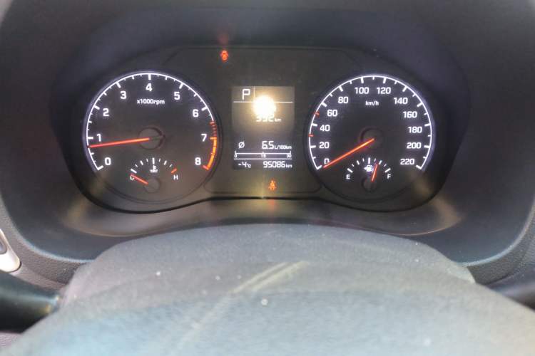 Used Hyundai Verna RV 2017 1.4L Automatic Cool Edition GLS China V Emission Standard Odometer Close Up