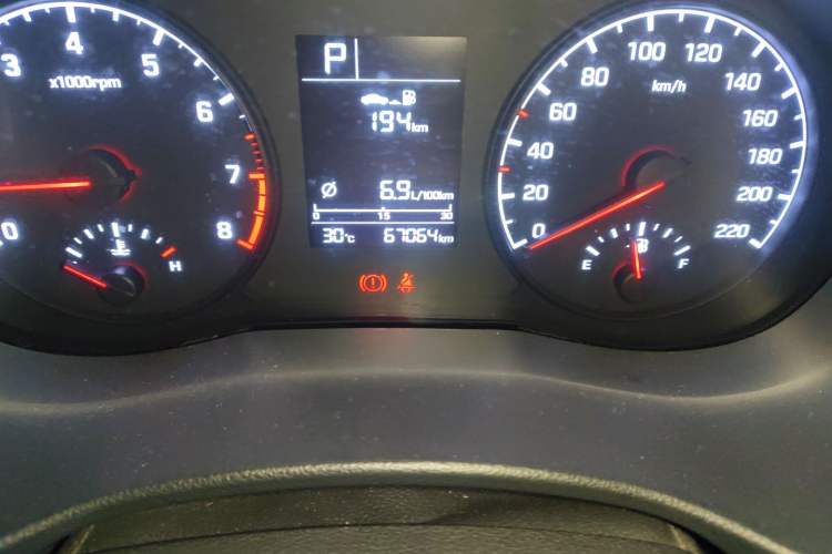 Used Hyundai Verna RV 2017 1.4L Automatic Cool Edition GLS China V Emission Standard Odometer Close Up
