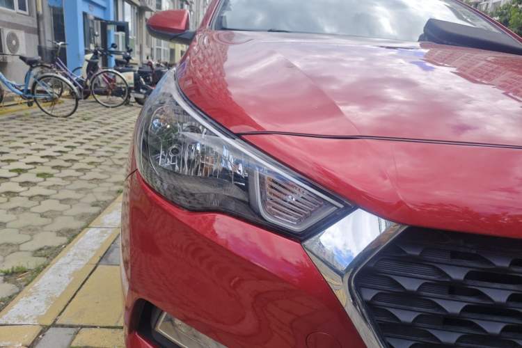Used Hyundai Verna RV 2017 1.4L Automatic Cool Edition GLS China V Emission Standard Right Front Headlight