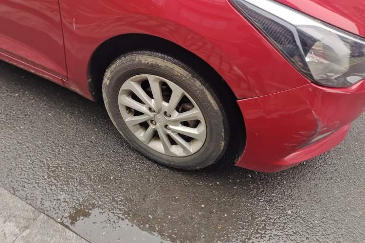 Used Hyundai Verna RV 2017 1.4L Automatic Cool Edition GLS China V Emission Standard Right Front Wheel Hub