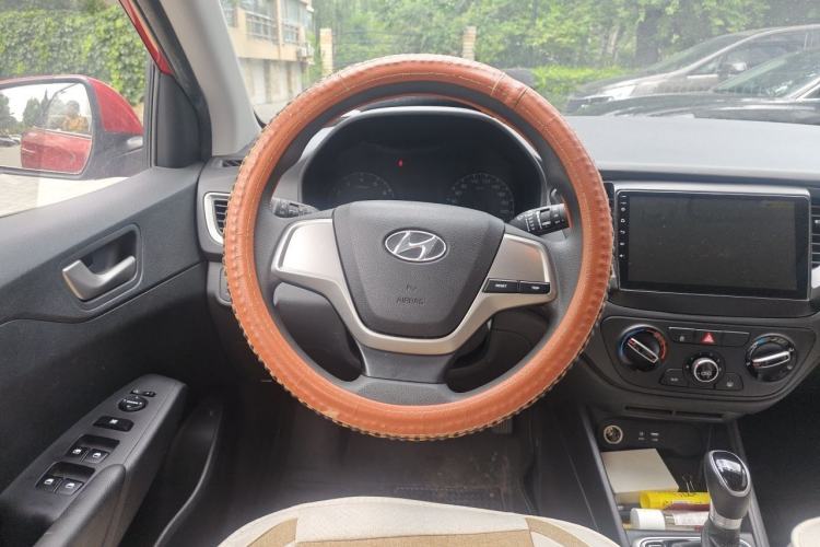 Used Hyundai Verna RV 2017 1.4L Automatic Cool Edition GLS China V Emission Standard Steering Wheel