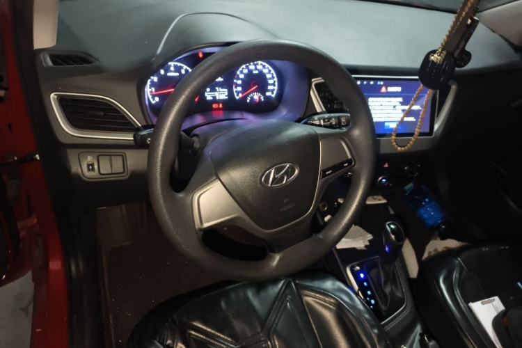 Used Hyundai Verna RV 2017 1.4L Automatic Cool Edition GLS China V Emission Standard Steering Wheel