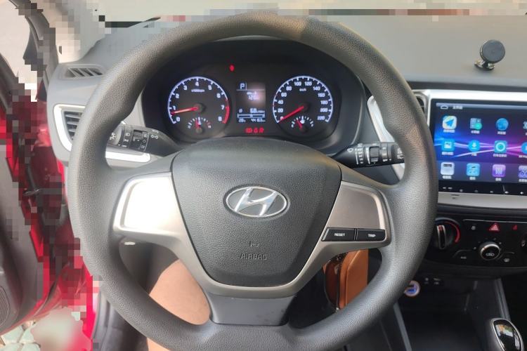 Used Hyundai Verna RV 2017 1.4L Automatic Cool Edition GLS China V Emission Standard Steering Wheel