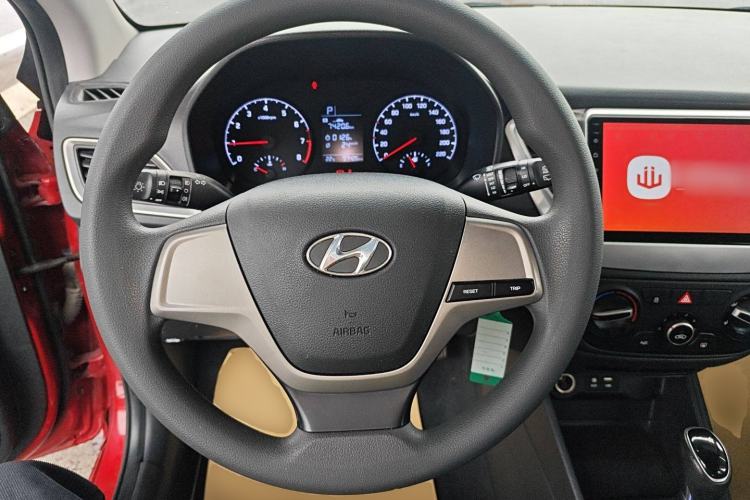 Used Hyundai Verna RV 2017 1.4L Automatic Cool Edition GLS China VI Standard Steering Wheel