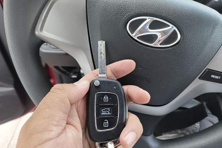 Used Hyundai Verna RV 2017 1.4L Manual Cool Edition GLS China V Emission Standard Vehicle Key