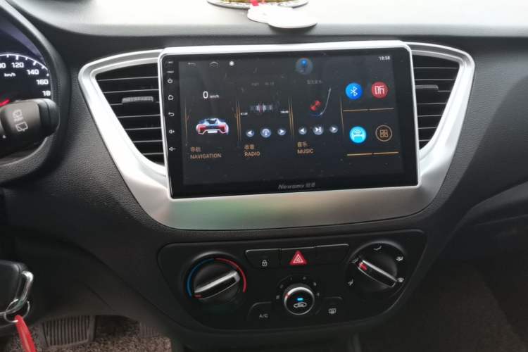 Used Hyundai Verna RV 2017 1.4L Automatic Cool Edition GLS China VI Standard Audio And AC Panel
