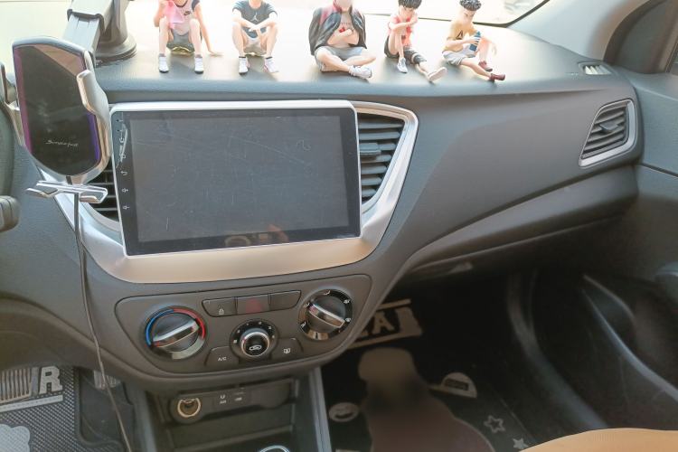 Used Hyundai Verna RV 2017 1.4L Automatic Cool Edition GLS China V Emission Standard Audio And AC Panel