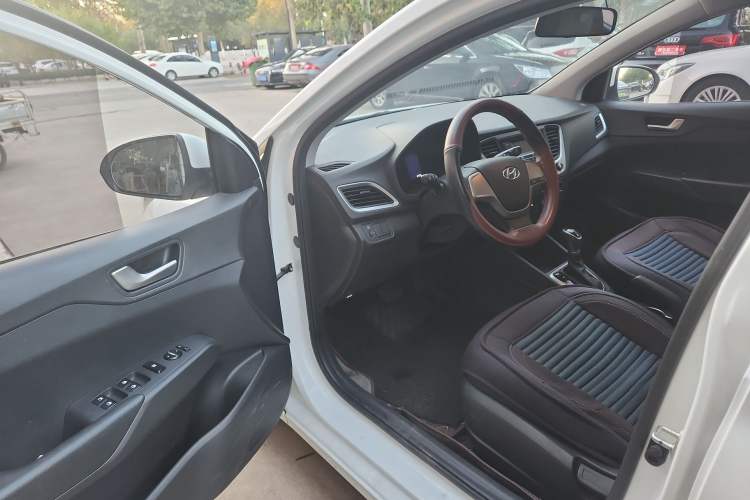 Used Hyundai Verna RV 2017 1.4L Automatic Cool Edition GLS China V Emission Standard Driver Seat