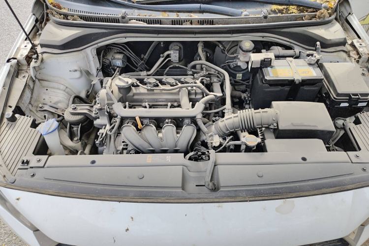 Used Hyundai Verna RV 2017 1.4L Automatic Cool Edition GLS China V Emission Standard Engine Bay