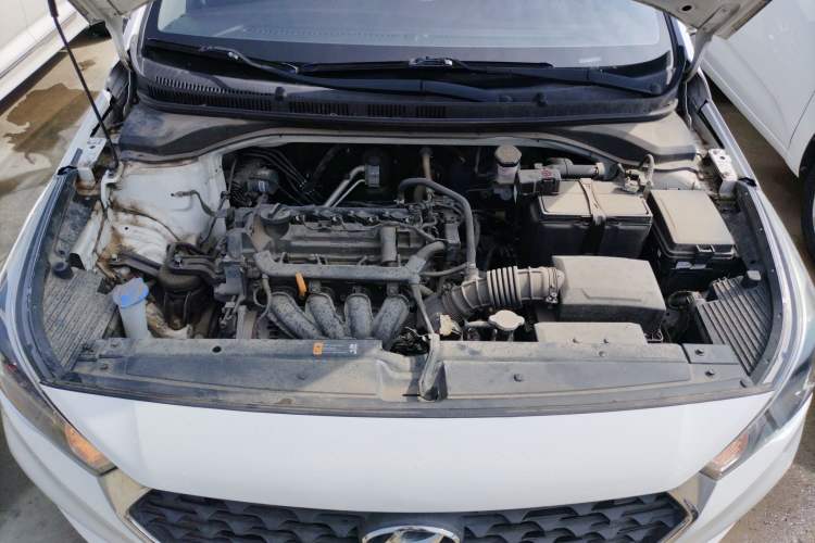 Used Hyundai Verna RV 2017 1.4L Automatic Cool Edition GLS China V Emission Standard Engine Bay