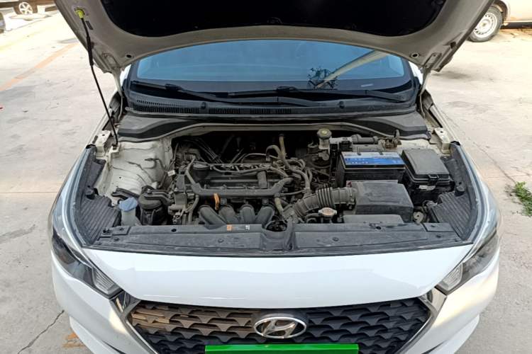 Used Hyundai Verna RV 2017 1.4L Automatic Cool Edition GLS China V Emission Standard Engine Bay