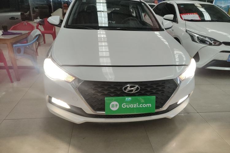 Used Hyundai Verna RV 2017 1.4L Automatic Sport Version National Emission Standard V Exterior 1