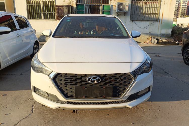 Used Hyundai Verna RV 2017 1.4L Automatic Cool Edition GLS China V Emission Standard Exterior 1