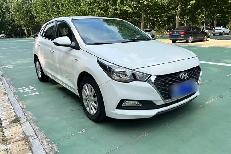 Used Hyundai Verna RV 2017 1.4L Automatic Cool Edition GLS China V Emission Standard Exterior 2