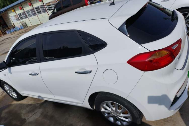Used Hyundai Verna RV 2017 1.4L Automatic Cool Edition GLS China V Emission Standard Exterior 3