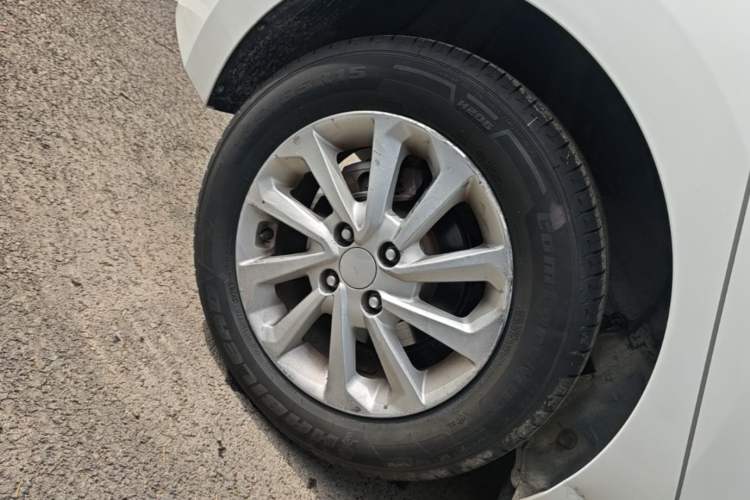 Used Hyundai Verna RV 2017 1.4L Manual Cool Edition GLS China V Emission Standard Exterior 5