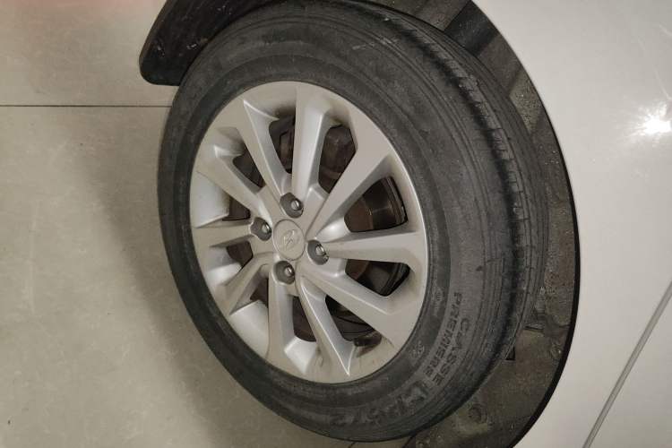 Used Hyundai Verna RV 2017 1.4L Automatic Sport Version National Emission Standard V Exterior 8