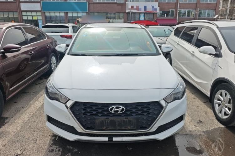 Used Hyundai Verna RV 2017 1.4L Manual Cool Edition GLS China V Emission Standard Front