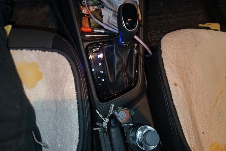 Used Hyundai Verna RV 2017 1.4L Automatic Cool Edition GLS China V Emission Standard Gear Lever