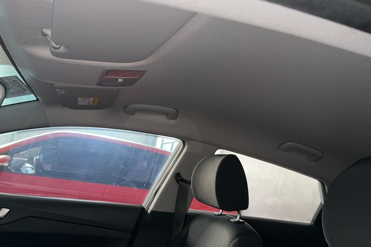 Used Hyundai Verna RV 2017 1.4L Automatic Cool Edition GLS China V Emission Standard Headliner