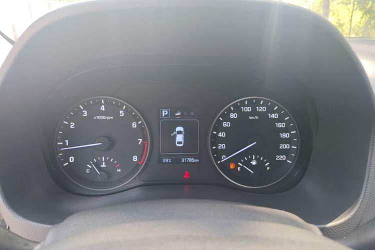 Used Hyundai Verna RV 2017 1.4L Automatic Sport Version National Emission Standard V Instrument Cluster