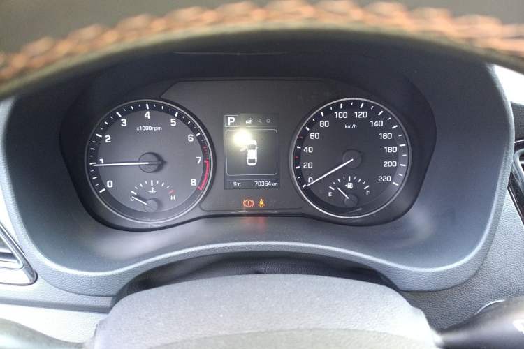 Used Hyundai Verna RV 2017 1.4L Automatic Sport Version National Emission Standard V Instrument Cluster
