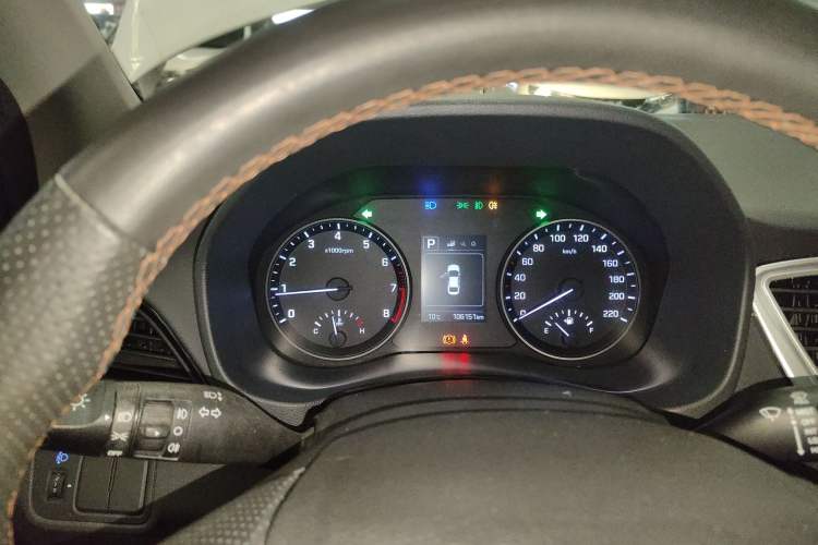 Used Hyundai Verna RV 2017 1.4L Automatic Sport Version National Emission Standard V Instrument Cluster
