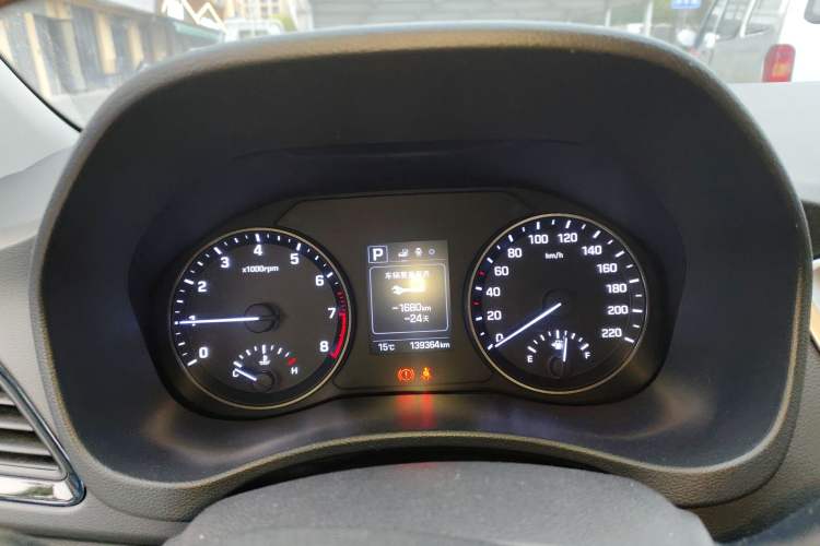 Used Hyundai Verna RV 2017 1.4L Automatic Sport Version National Emission Standard V Instrument Cluster