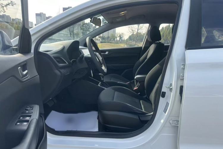 Used Hyundai Verna RV 2017 1.4L Automatic Cool Edition GLS China VI Standard Interior 1