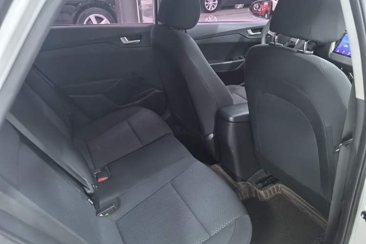 Used Hyundai Verna RV 2017 1.4L Automatic Cool Edition GLS China V Emission Standard Interior 5