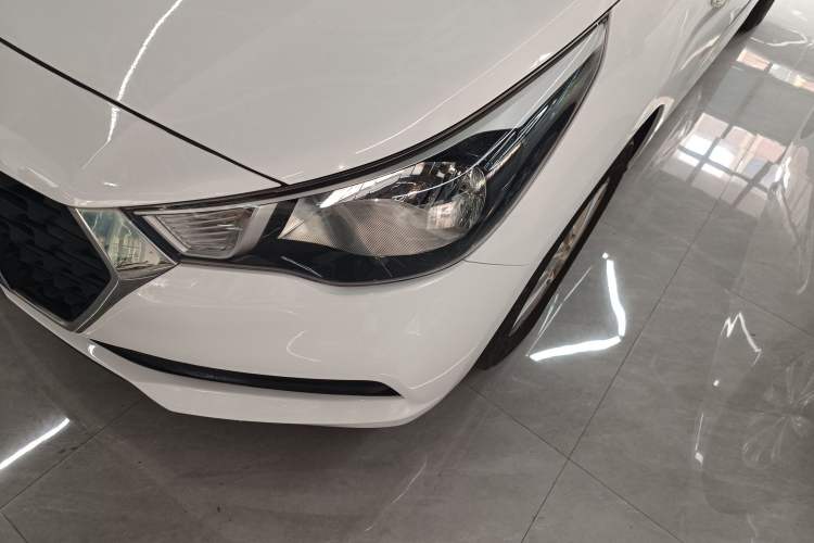 Used Hyundai Verna RV 2017 1.4L Manual Cool Edition GLS China V Emission Standard Left Front Headlight