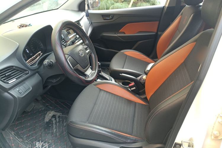Used Hyundai Verna RV 2017 1.4L Automatic Sport Version National Emission Standard V Left Front Seat