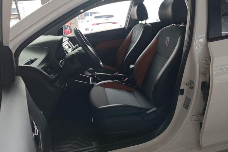 Used Hyundai Verna RV 2017 1.4L Automatic Sport Version National Emission Standard V Left Front Seat