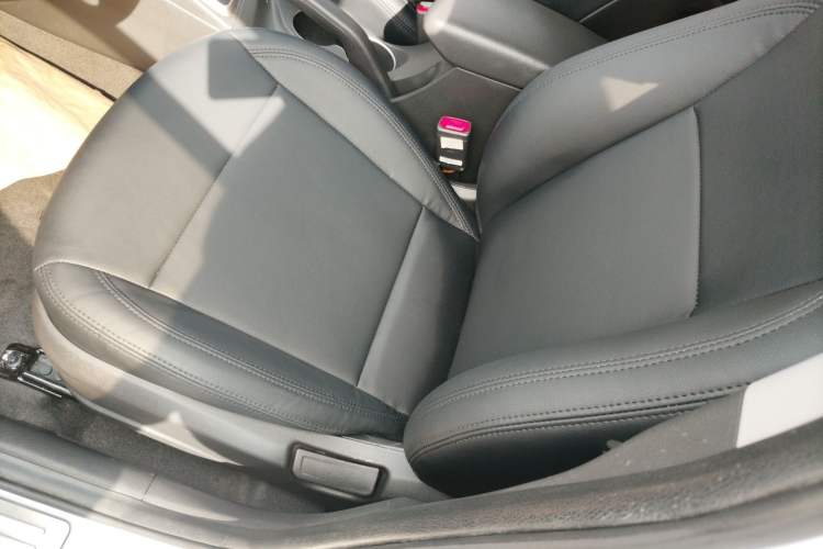 Used Hyundai Verna RV 2017 1.4L Automatic Cool Edition GLS China V Emission Standard Left Front Seat