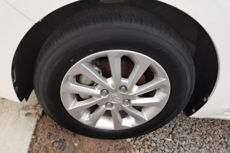 Used Hyundai Verna RV 2017 1.4L Automatic Cool Edition GLS China VI Standard Left Front Wheel Hub