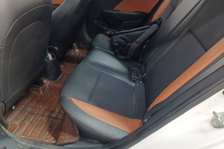 Used Hyundai Verna RV 2017 1.4L Manual Cool Edition GLS China V Emission Standard Left Rear Seat