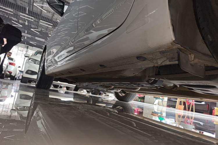 Used Hyundai Verna RV 2017 1.4L Automatic Sport Version National Emission Standard V Left Side Sill