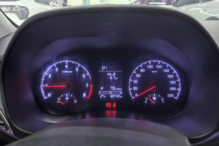 Used Hyundai Verna RV 2017 1.4L Automatic Cool Edition GLS China V Emission Standard Odometer Close Up