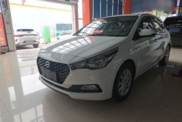 Used Hyundai Verna RV 2017 1.4L Automatic Sport Version National Emission Standard V