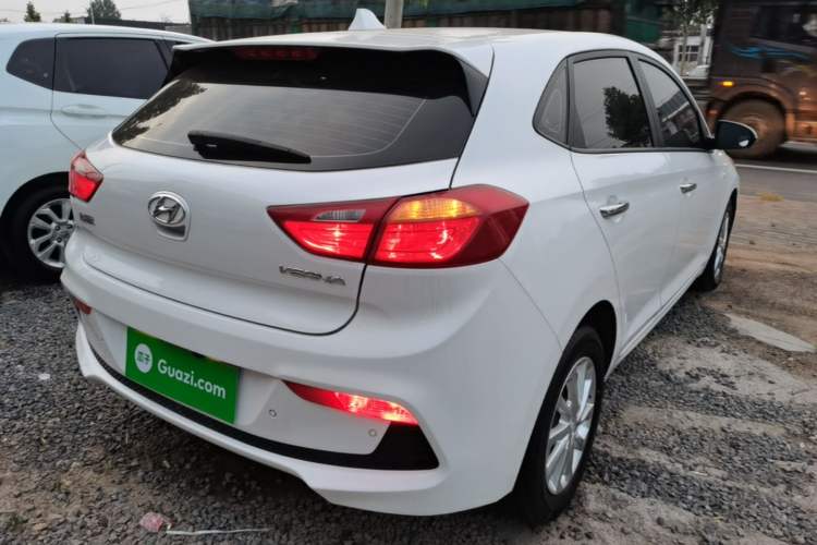 Used Hyundai Verna RV 2017 1.4L Automatic Cool Edition GLS China VI Standard Rear Right 45 Deg