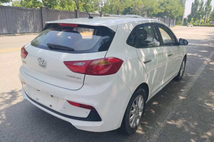 Used Hyundai Verna RV 2017 1.4L Automatic Sport Version National Emission Standard V Rear Right 45 Deg
