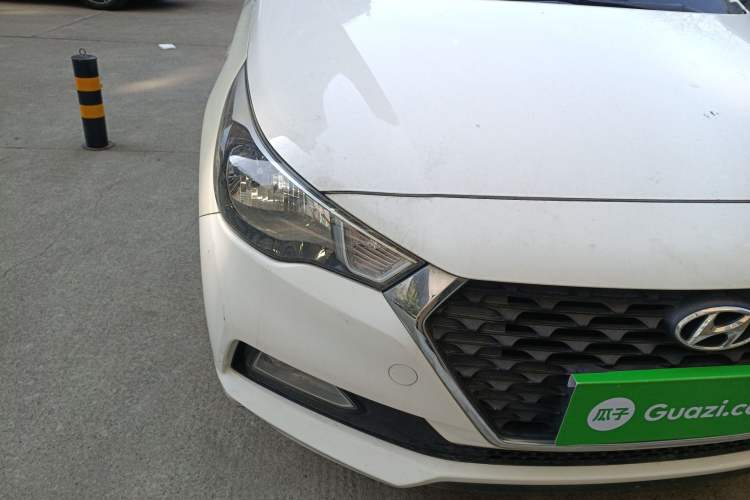 Used Hyundai Verna RV 2017 1.4L Automatic Sport Version National Emission Standard V Right Front Headlight
