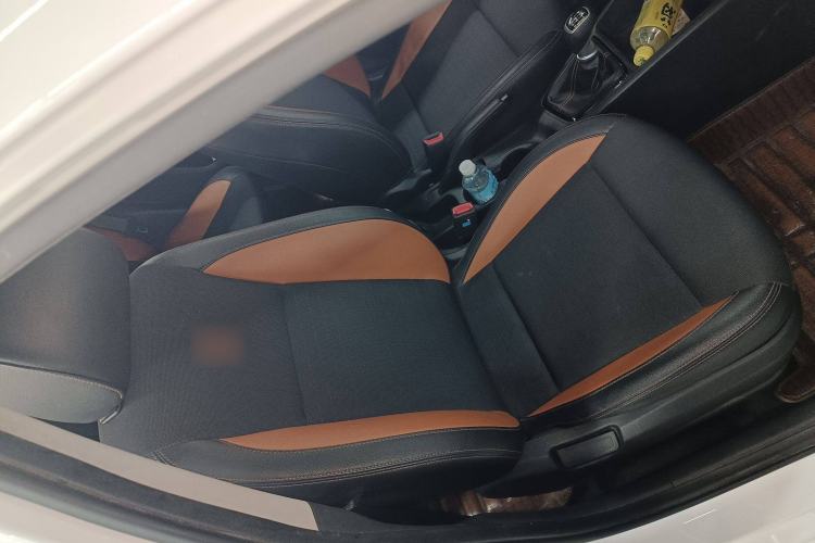 Used Hyundai Verna RV 2017 1.4L Manual Cool Edition GLS China V Emission Standard Right Front Seat