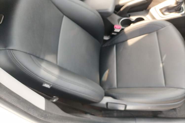 Used Hyundai Verna RV 2017 1.4L Automatic Cool Edition GLS China V Emission Standard Right Front Seat