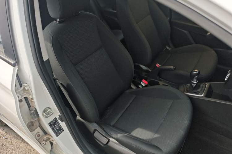 Used Hyundai Verna RV 2017 1.4L Manual Cool Edition GLS China V Emission Standard Right Front Seat
