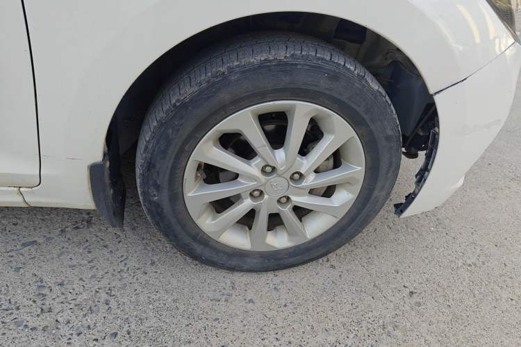 Used Hyundai Verna RV 2017 1.4L Automatic Cool Edition GLS China V Emission Standard Right Front Wheel Hub